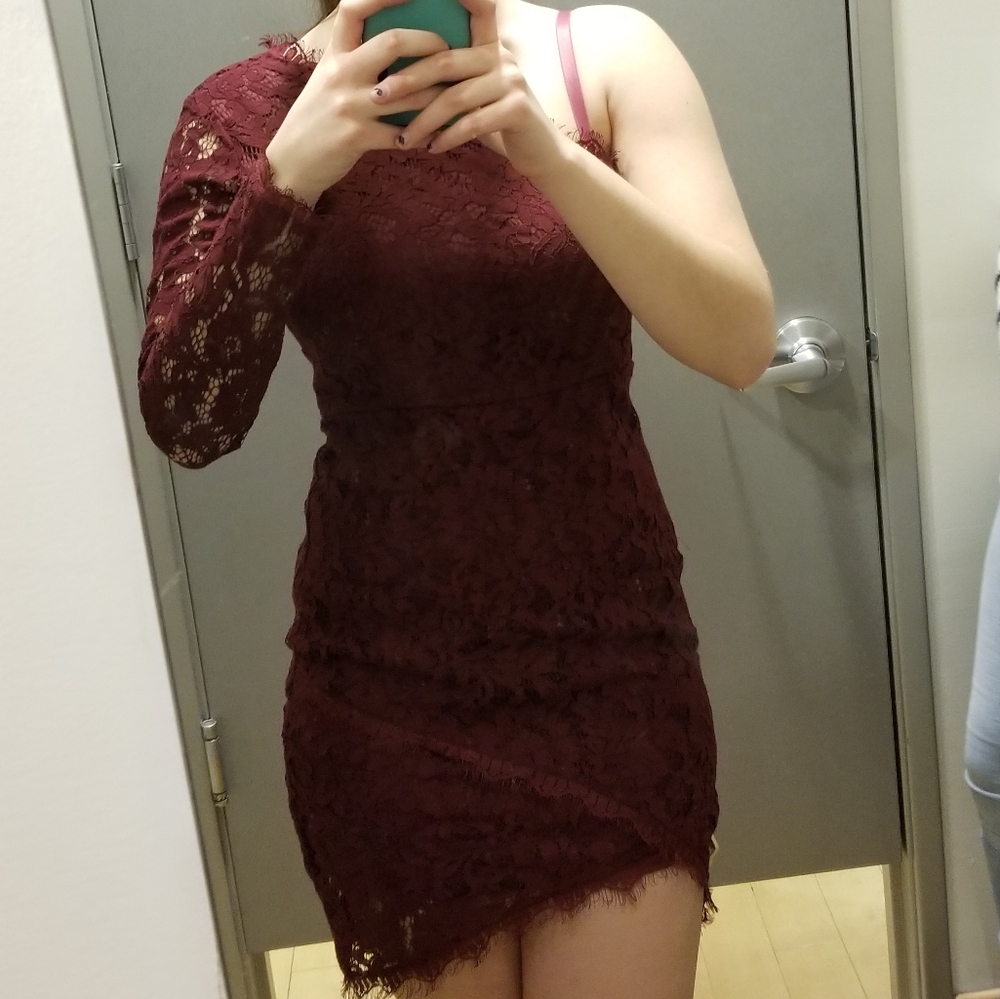 Dress - Picture 2 of 4